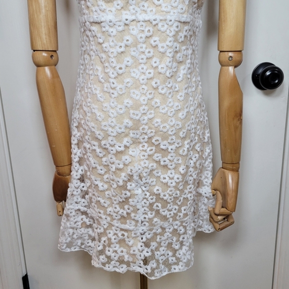 Lulus Charmaine White Floral Embroidered Mini Dress Size Small - Picture 7 of 9